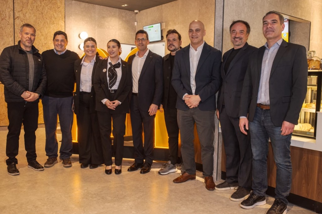 McDonald&rsquo;s inaugur&oacute; su s&eacute;ptimo restaurante en Mar del Plata y gener&oacute; 70 nuevos puestos de trabajo