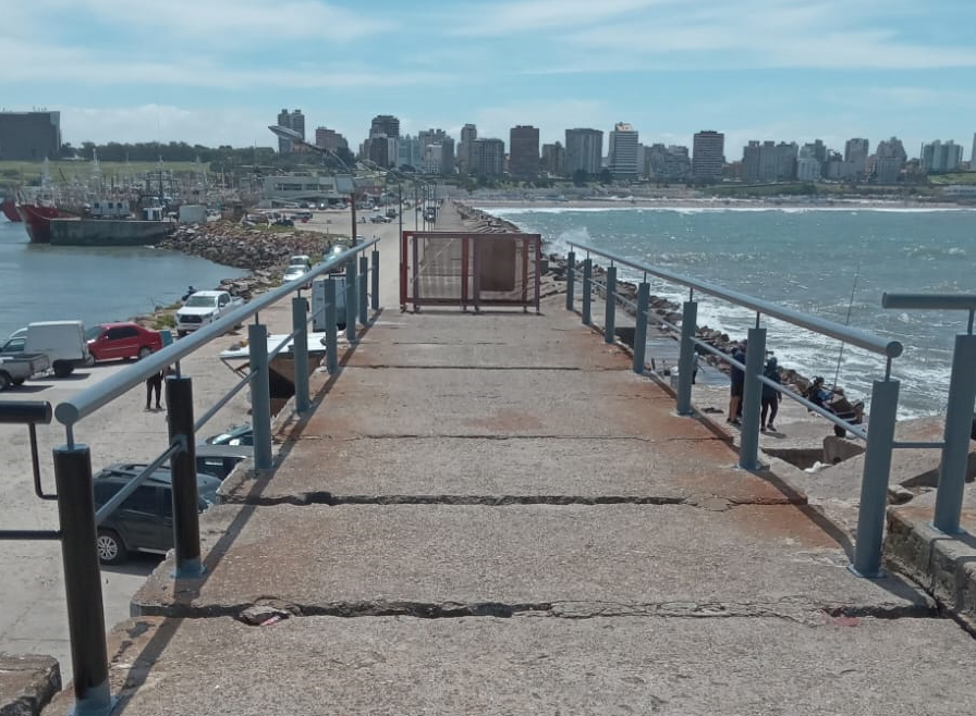  Avanzan las obras de acondicionamiento y plan de mejoras de la Escollera Norte de Mar del Plata